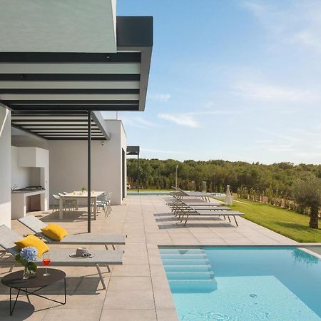 Design Villa Noble With Spa Bale Exterior photo