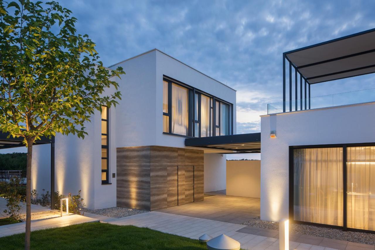Design Villa Noble With Spa Bale Exterior photo